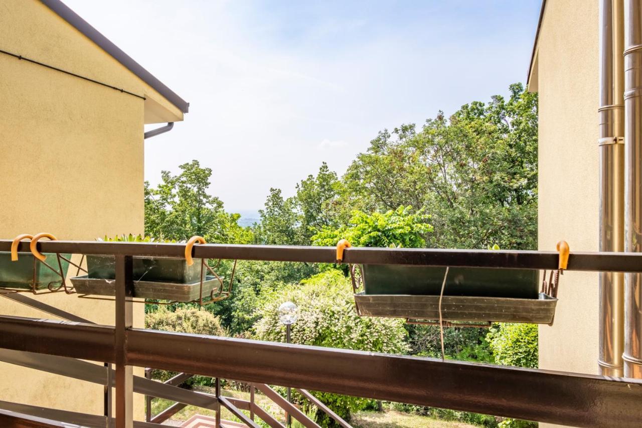L&M Apartments - Pool - By Host4U Muscoline Εξωτερικό φωτογραφία