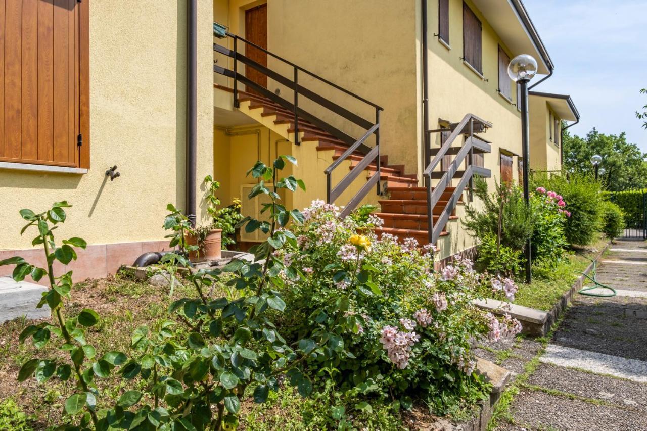 L&M Apartments - Pool - By Host4U Muscoline Εξωτερικό φωτογραφία
