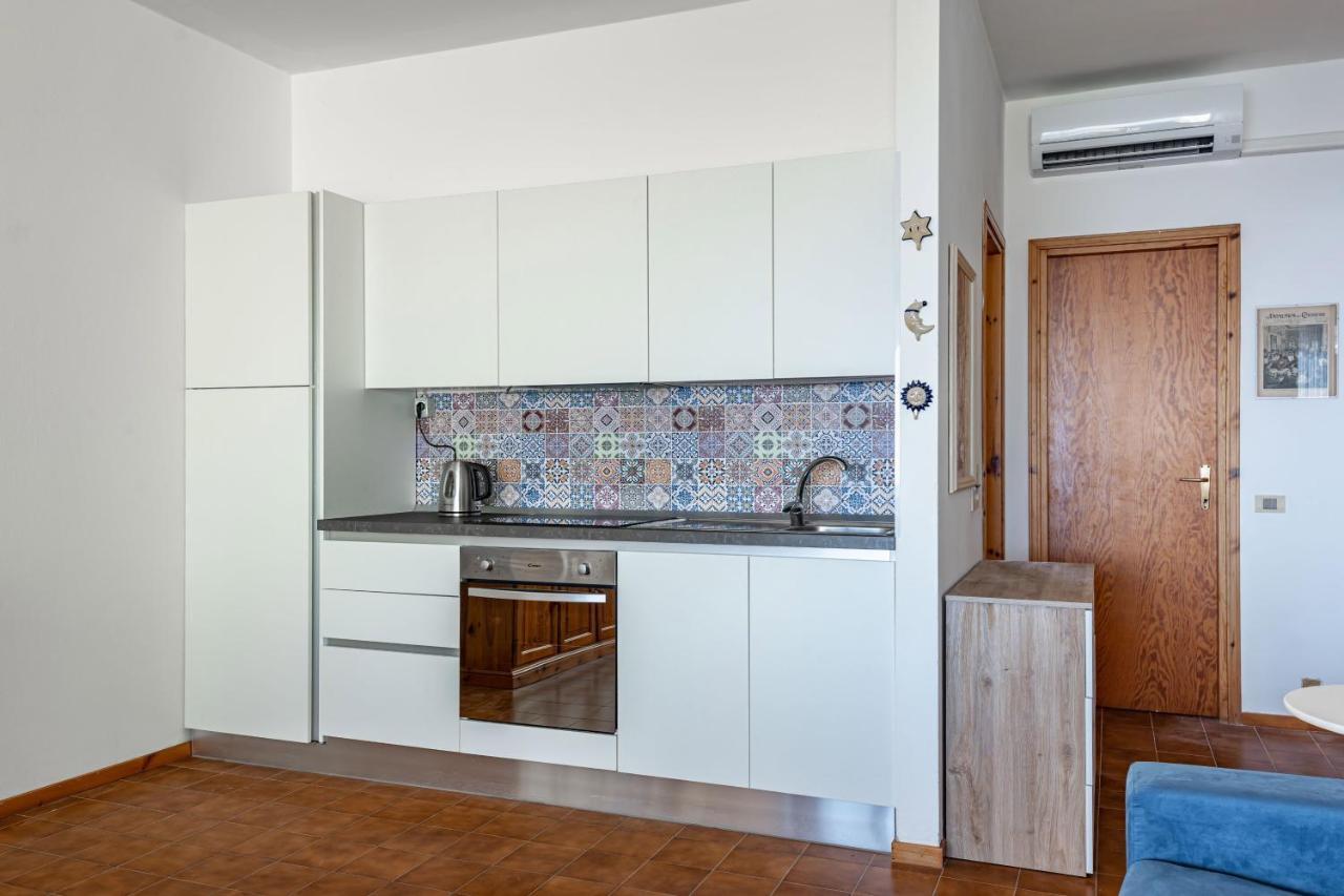 L&M Apartments - Pool - By Host4U Muscoline Εξωτερικό φωτογραφία